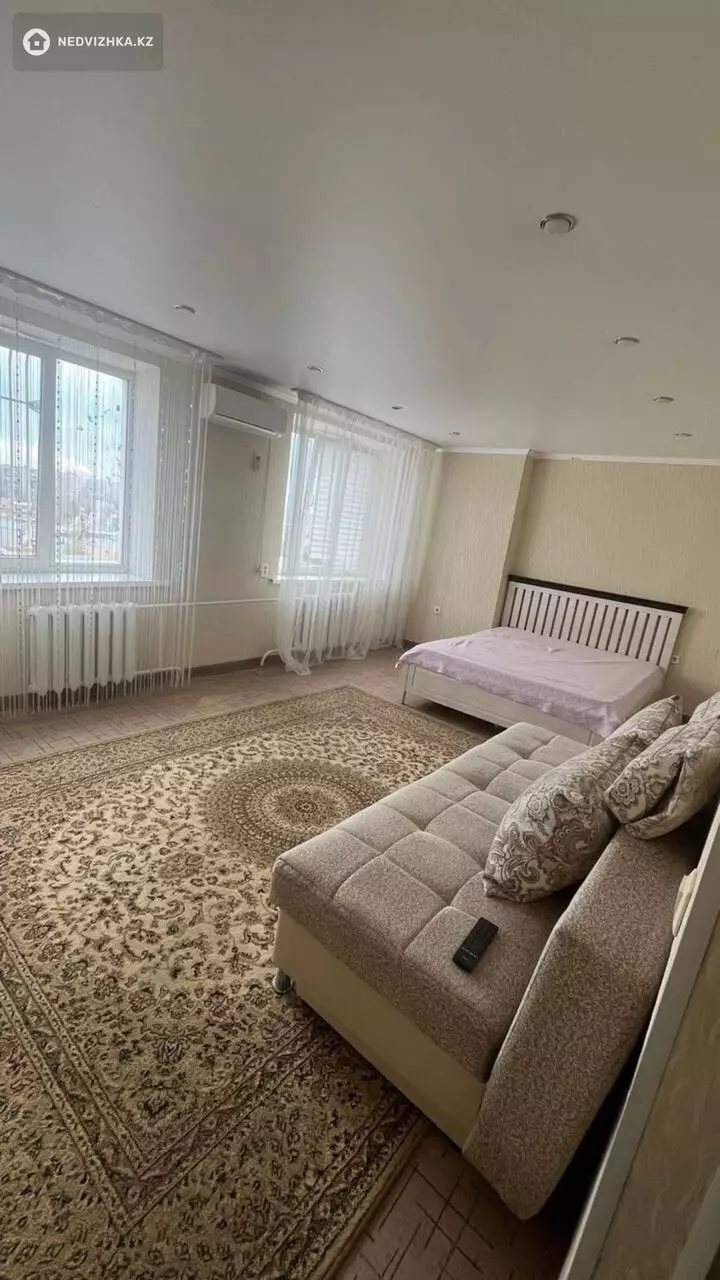 1-комнатная квартира, этаж 10 из 10, 44 м²