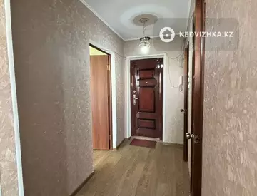 1-комнатная квартира, этаж 5 из 5, 35 м², миниатюра 10