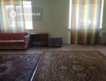 2-комнатная квартира, этаж 1 из 5, 60 м²