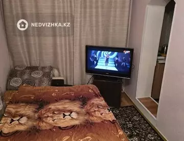 1-комнатная квартира, этаж 1 из 5, 16 м², Посуточно, миниатюра 1