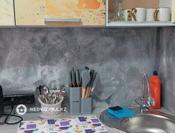 2-комнатная квартира, этаж 3 из 5, 46 м², Посуточно