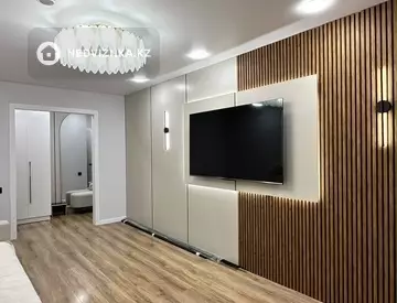 3-комнатная квартира, этаж 8 из 9, 68 м², миниатюра 2