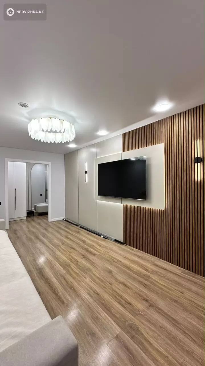 3-комнатная квартира, этаж 8 из 9, 68 м², фотография 2