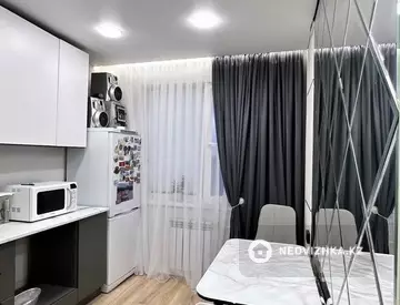 3-комнатная квартира, этаж 8 из 9, 68 м², миниатюра 4