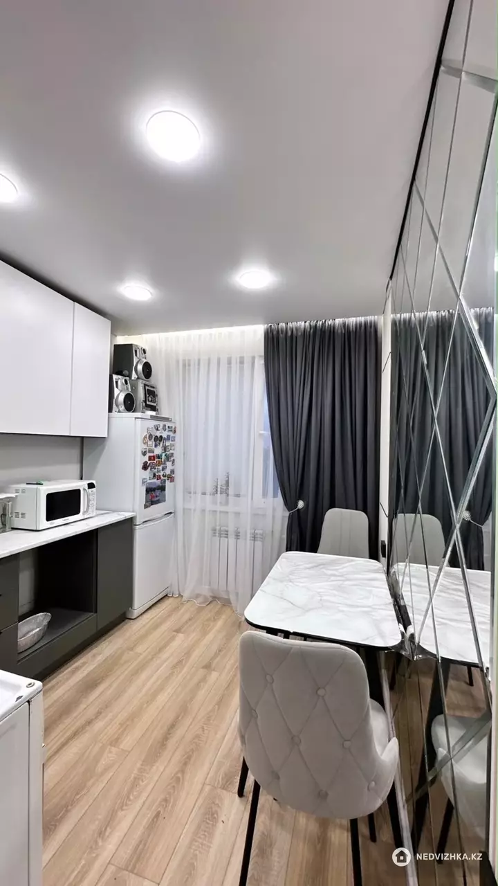 3-комнатная квартира, этаж 8 из 9, 68 м², фотография 4