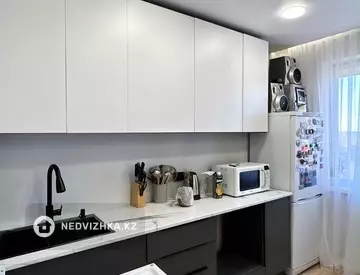 3-комнатная квартира, этаж 8 из 9, 68 м², миниатюра 6