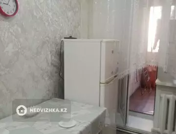 1-комнатная квартира, этаж 2 из 9, 35 м², миниатюра 6
