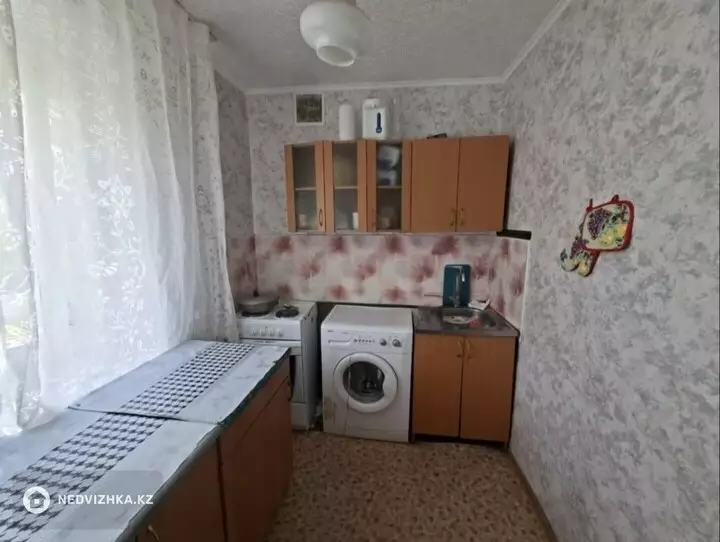 3-комнатная квартира, этаж 1 из 5, 53 м², фотография 4