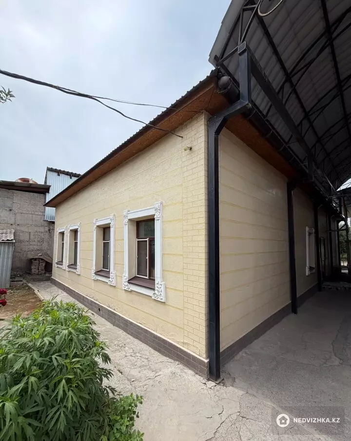 5-комнатный дом, 7 соток, 151 м²