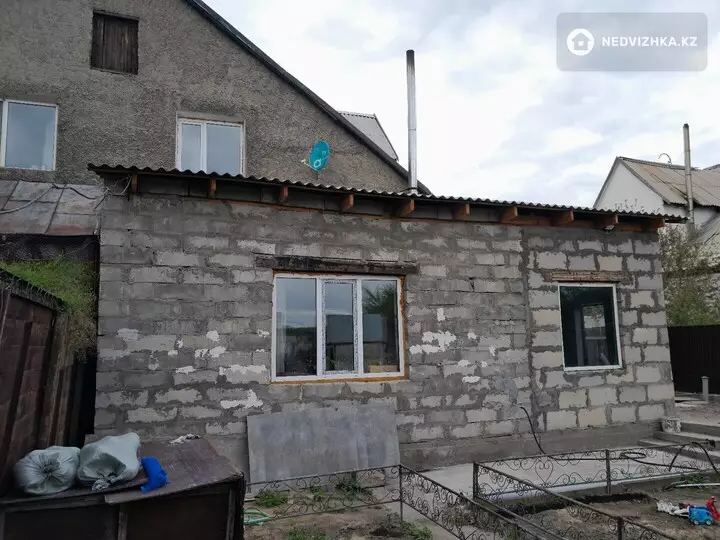 7-комнатная часть дома, 10 соток, 250 м², фотография 3