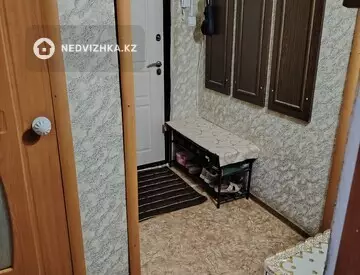 2-комнатная квартира, этаж 3 из 5, 48 м²