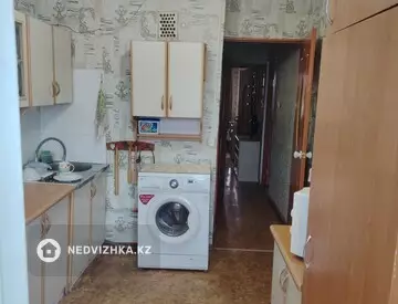 2-комнатная квартира, этаж 3 из 5, 48 м², миниатюра 9