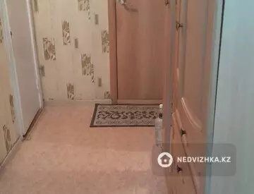 1-комнатная квартира, этаж 3 из 5, 35 м², На длительный срок