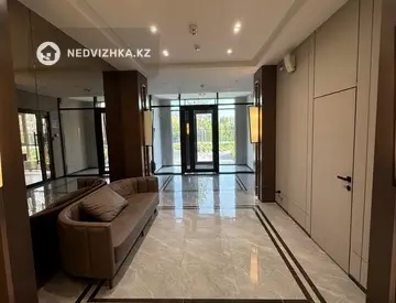 2-комнатная квартира, этаж 8 из 22, 79 м²
