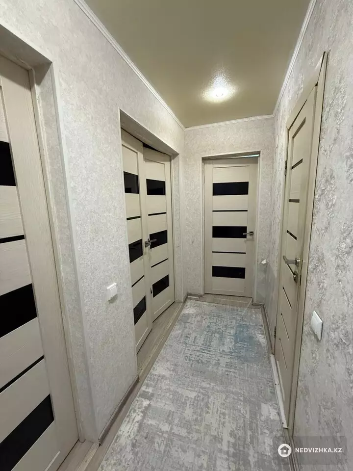 2-комнатная квартира, этаж 1 из 3, 54 м², фотография 2
