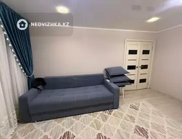 2-комнатная квартира, этаж 1 из 3, 54 м², миниатюра 6