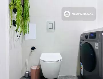 1-комнатная квартира, этаж 10 из 12, 40 м², Посуточно, миниатюра 9