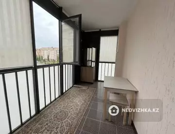 3-комнатная квартира, этаж 4 из 9, 94 м², миниатюра 1