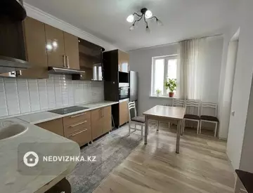 3-комнатная квартира, этаж 4 из 9, 94 м², миниатюра 4