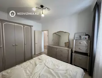 3-комнатная квартира, этаж 4 из 9, 94 м², миниатюра 10