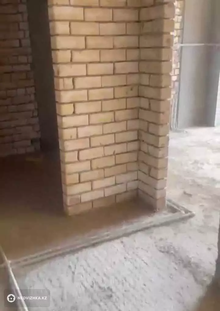 2-комнатная квартира, этаж 2 из 6, 48 м², фотография 3
