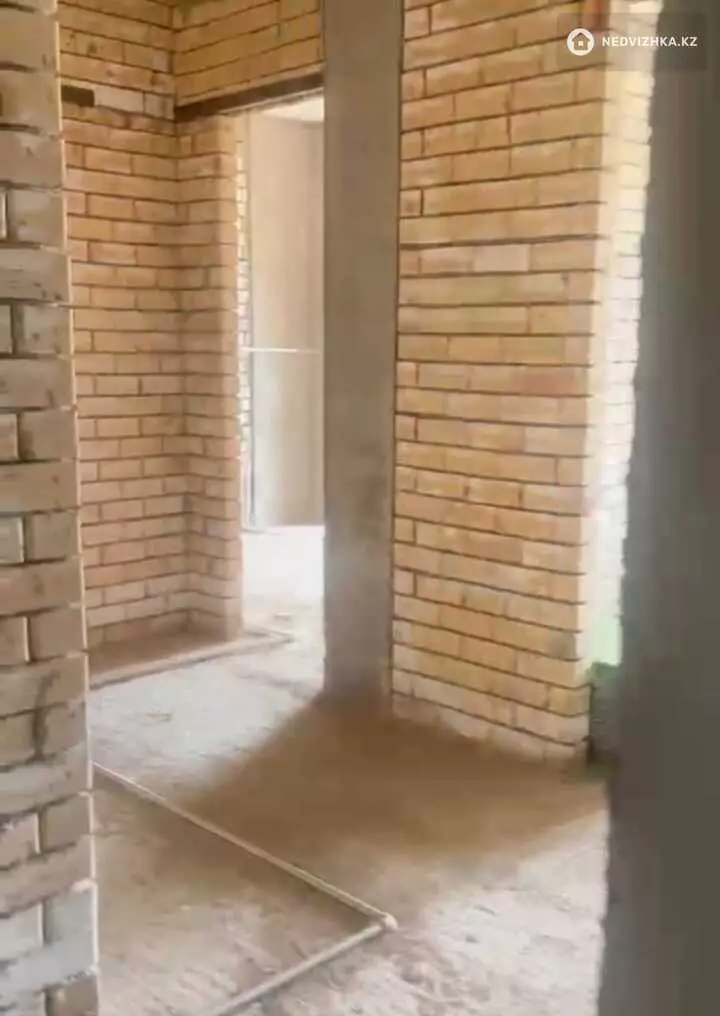 2-комнатная квартира, этаж 2 из 6, 48 м², фотография 4