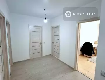 3-комнатная квартира, этаж 6 из 10, 100 м², На длительный срок