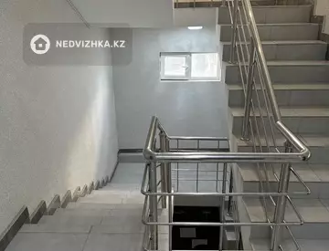 1-комнатная квартира, этаж 2 из 7, 44 м², миниатюра 1