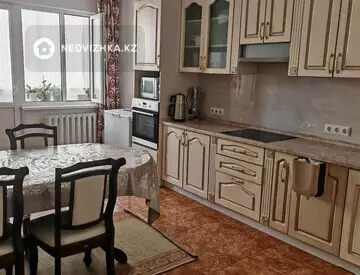 3-комнатная квартира, этаж 4 из 9, 120 м², миниатюра 2