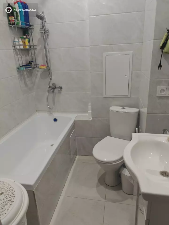 3-комнатная квартира, этаж 4 из 9, 120 м², фотография 5