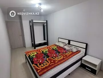 3-комнатная квартира, этаж 3 из 5, 84 м², На длительный срок