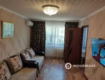 2-комнатная квартира, этаж 1 из 5, 45 м²