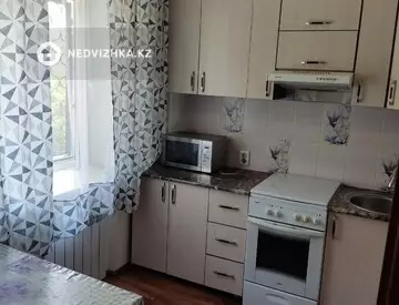 2-комнатная квартира, этаж 1 из 5, 45 м², миниатюра 6