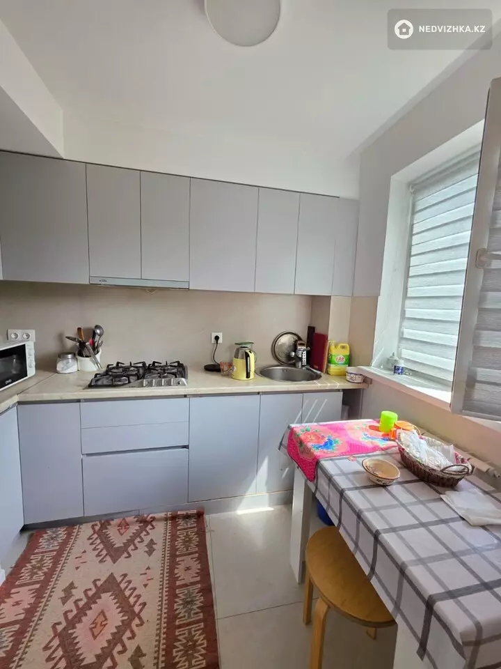 1-комнатная квартира, этаж 4 из 5, 31 м², фотография 4