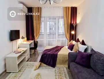 1-комнатная квартира, этаж 11 из 12, 40 м², Посуточно, миниатюра 2