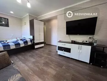 1-комнатная квартира, этаж 4 из 5, 32 м², миниатюра 2