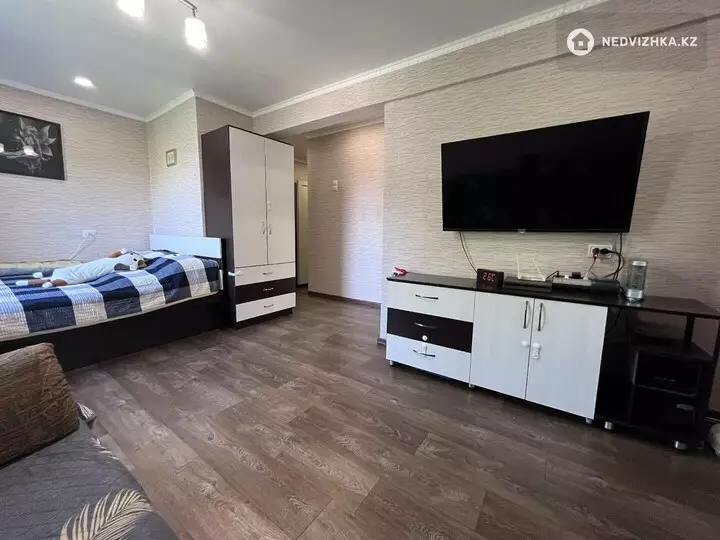 1-комнатная квартира, этаж 4 из 5, 32 м², фотография 2