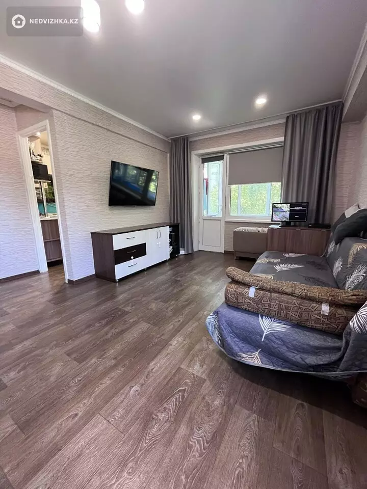 1-комнатная квартира, этаж 4 из 5, 32 м²