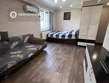 1-комнатная квартира, этаж 4 из 5, 32 м², миниатюра 3