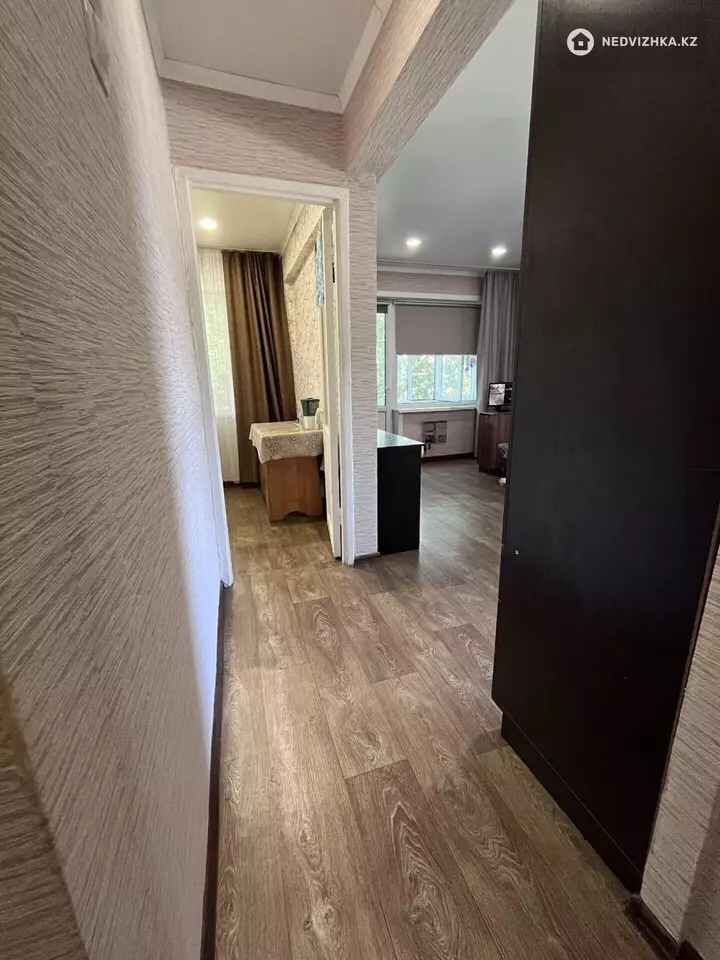 1-комнатная квартира, этаж 4 из 5, 32 м², фотография 4