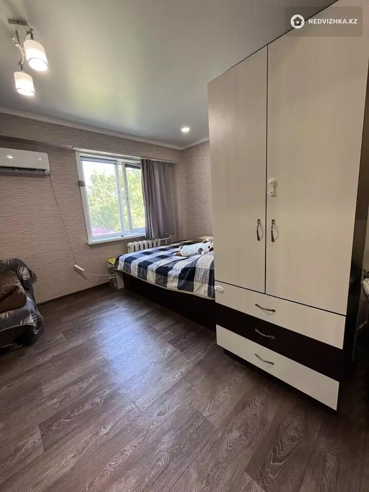 1-комнатная квартира, этаж 4 из 5, 32 м², фотография 5
