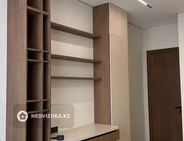 4-комнатная квартира, этаж 2 из 3, 160 м²