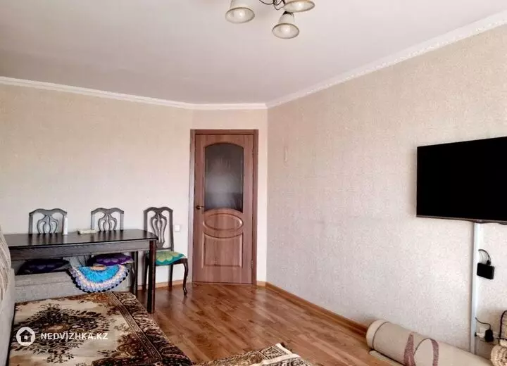 2-комнатная квартира, этаж 3 из 6, 54 м²