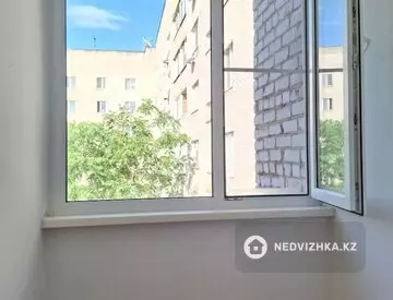 2-комнатная квартира, этаж 3 из 6, 54 м², миниатюра 7