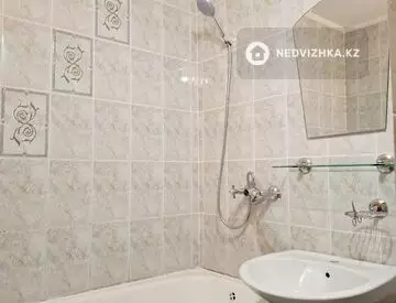 2-комнатная квартира, этаж 3 из 6, 54 м², миниатюра 10