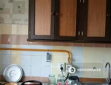 3-комнатная квартира, этаж 4 из 4, 58 м², миниатюра 6