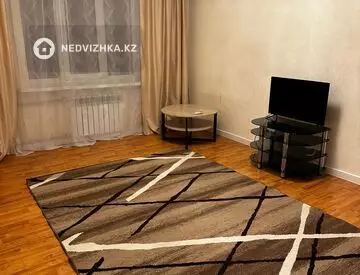 3-комнатная квартира, этаж 3 из 4, 74 м², миниатюра 3