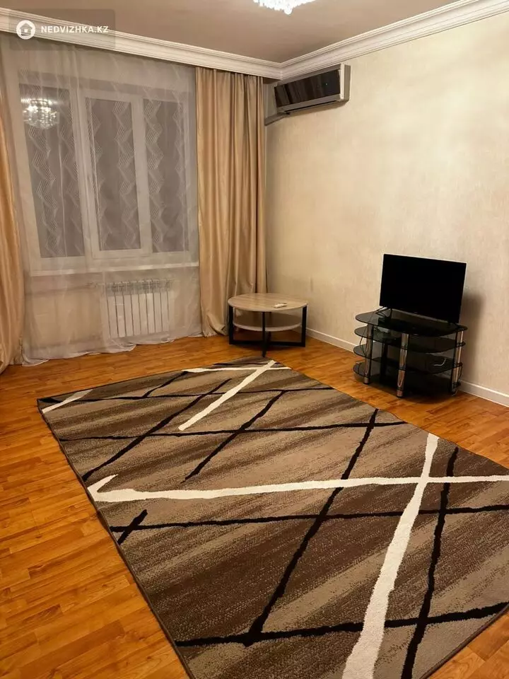 3-комнатная квартира, этаж 3 из 4, 74 м², фотография 3