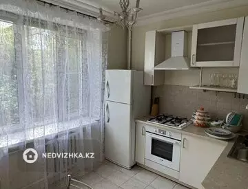 3-комнатная квартира, этаж 3 из 4, 74 м², миниатюра 10