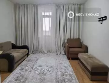 1-комнатная квартира, этаж 1 из 9, 40 м², миниатюра 1